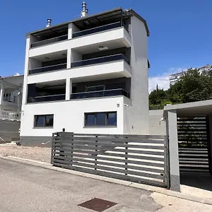 Appmishadze Apartment